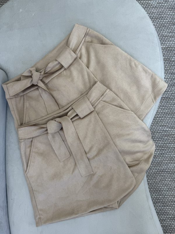 SHORTS SAIA EM SUEDE